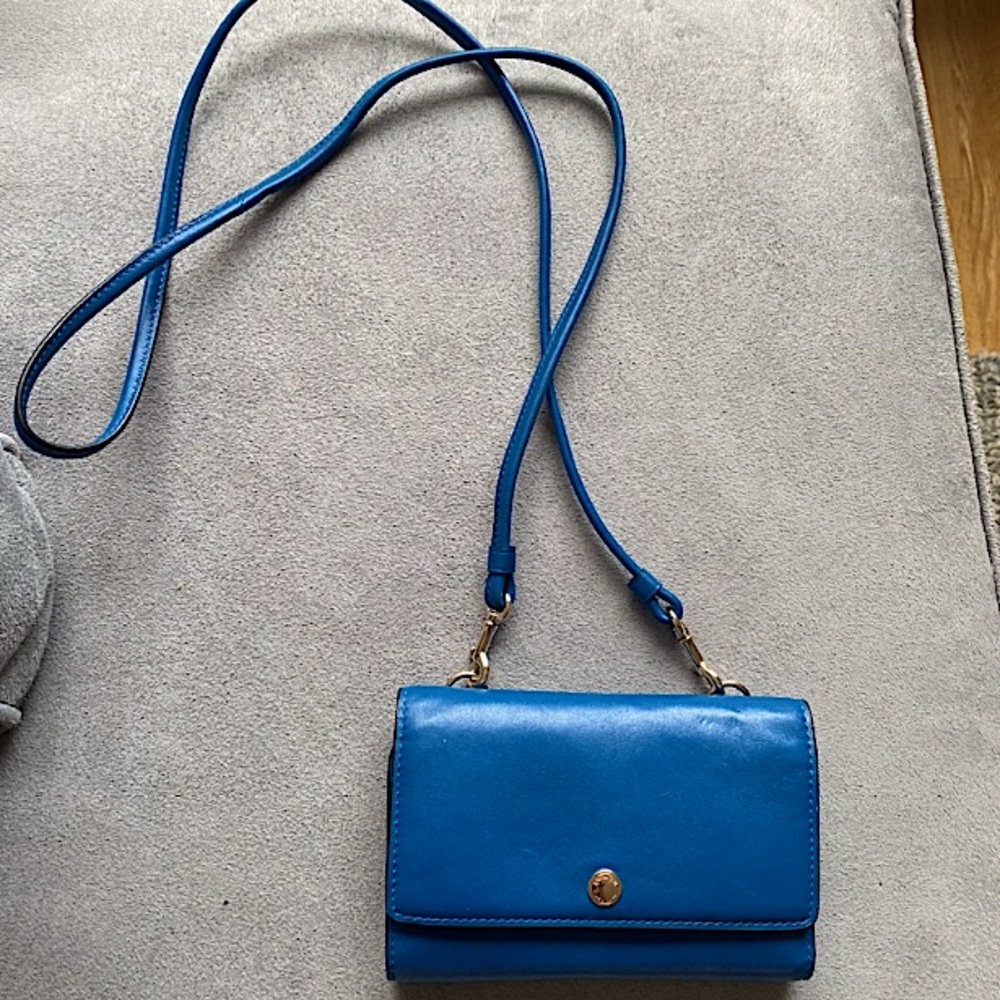 Coach - Crossbody Leather Phone Wallet